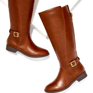 BNIB : cognac color Riding Boots 👢 🌸🌺🌺